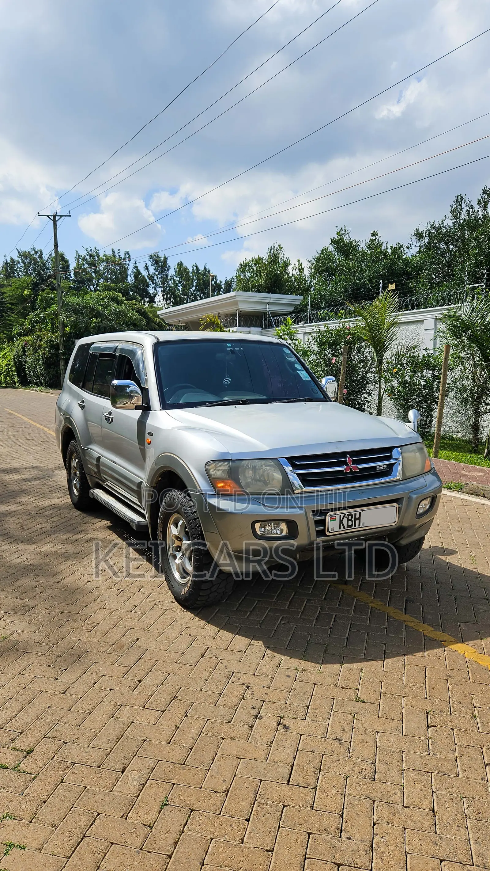 Mitsubishi Pajero 2002 Silver