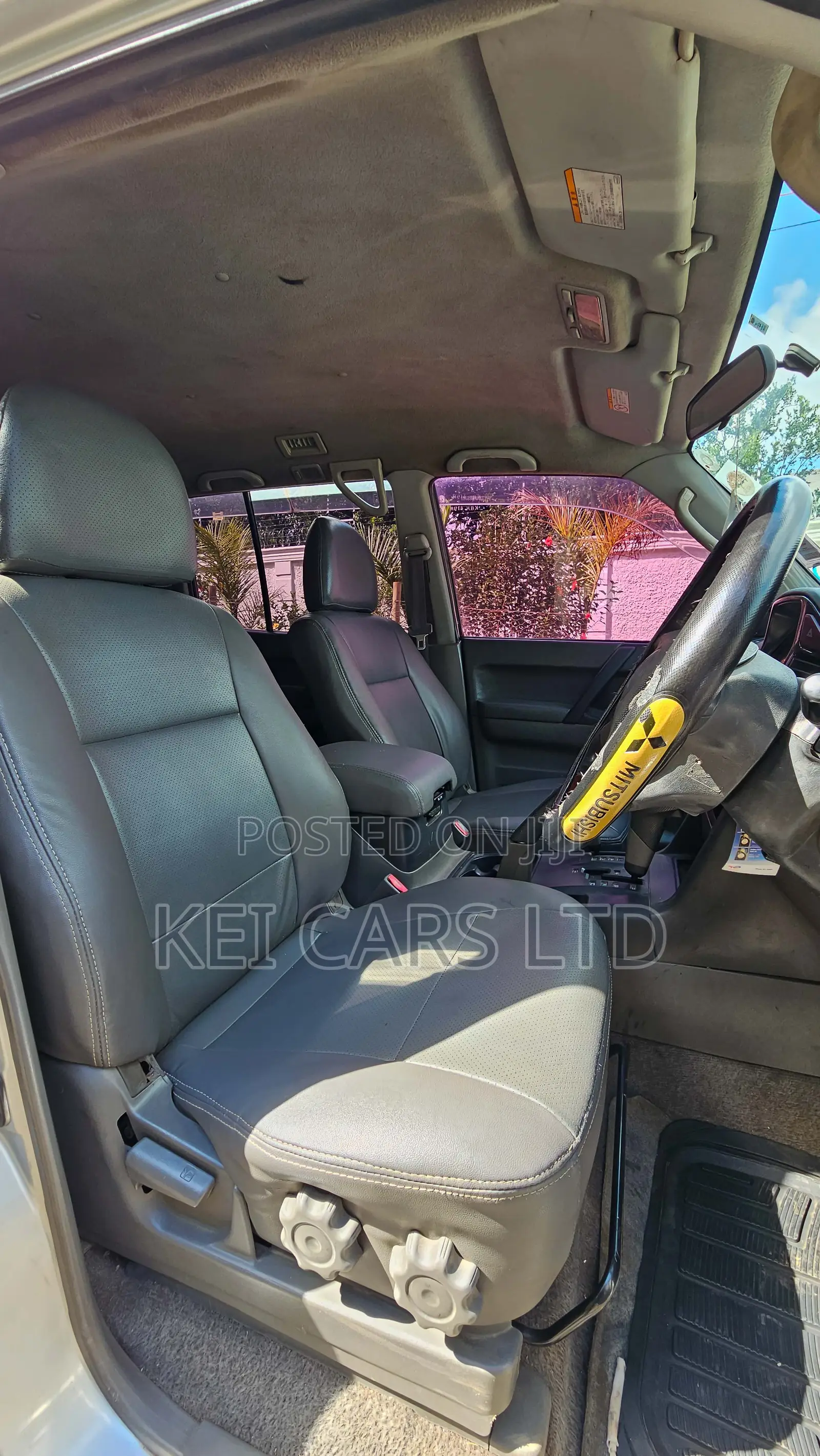 Mitsubishi Pajero 2002 Silver