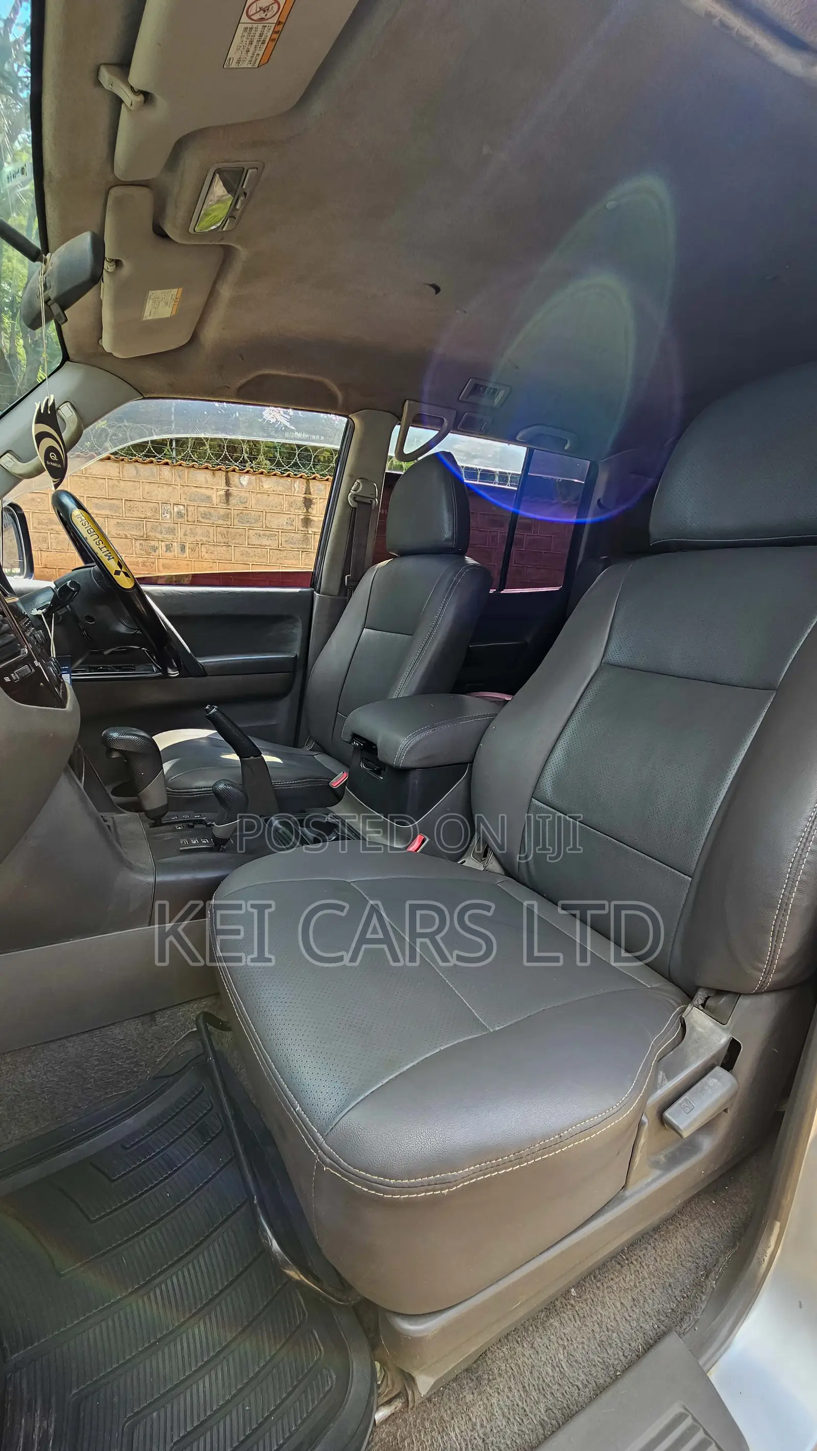 Mitsubishi Pajero 2002 Silver