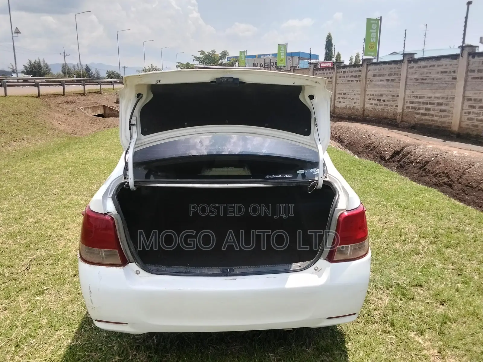 Toyota Axio 2013 White