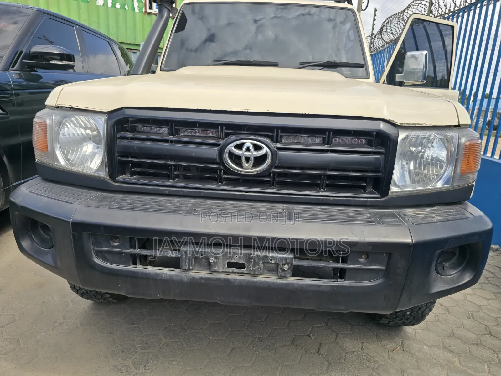 Toyota Land Cruiser 2015 Beige