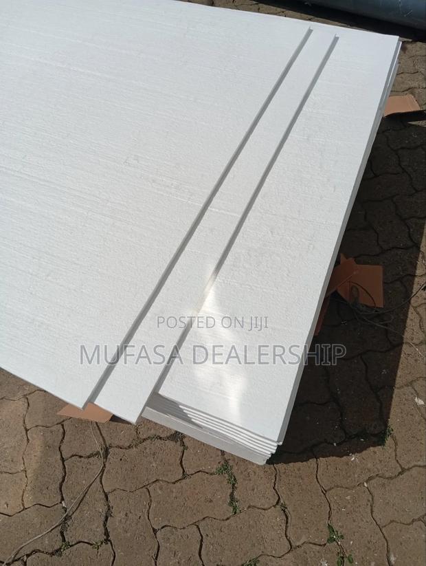 Solid Styrofoam 4×4ft - thumbnail 2