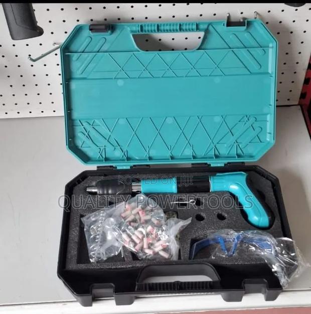 Manual Nail Rivet Gun