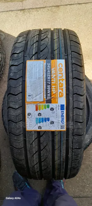 245/45r17 Centara