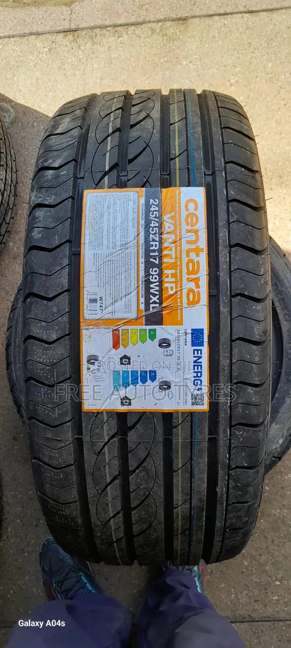 245/45r17 Centara