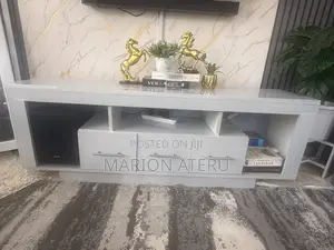 Selling Tv Stand