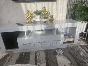 Selling Tv Stand