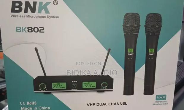 BNK Bk802 VHF Dual Channel Wireless Microphone System