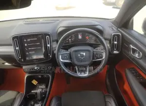 Volvo XC40 T5 Petrol AWD 2019 Pearl