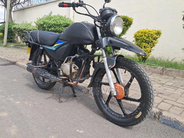 Honda CB 2025 Blue - thumbnail 13