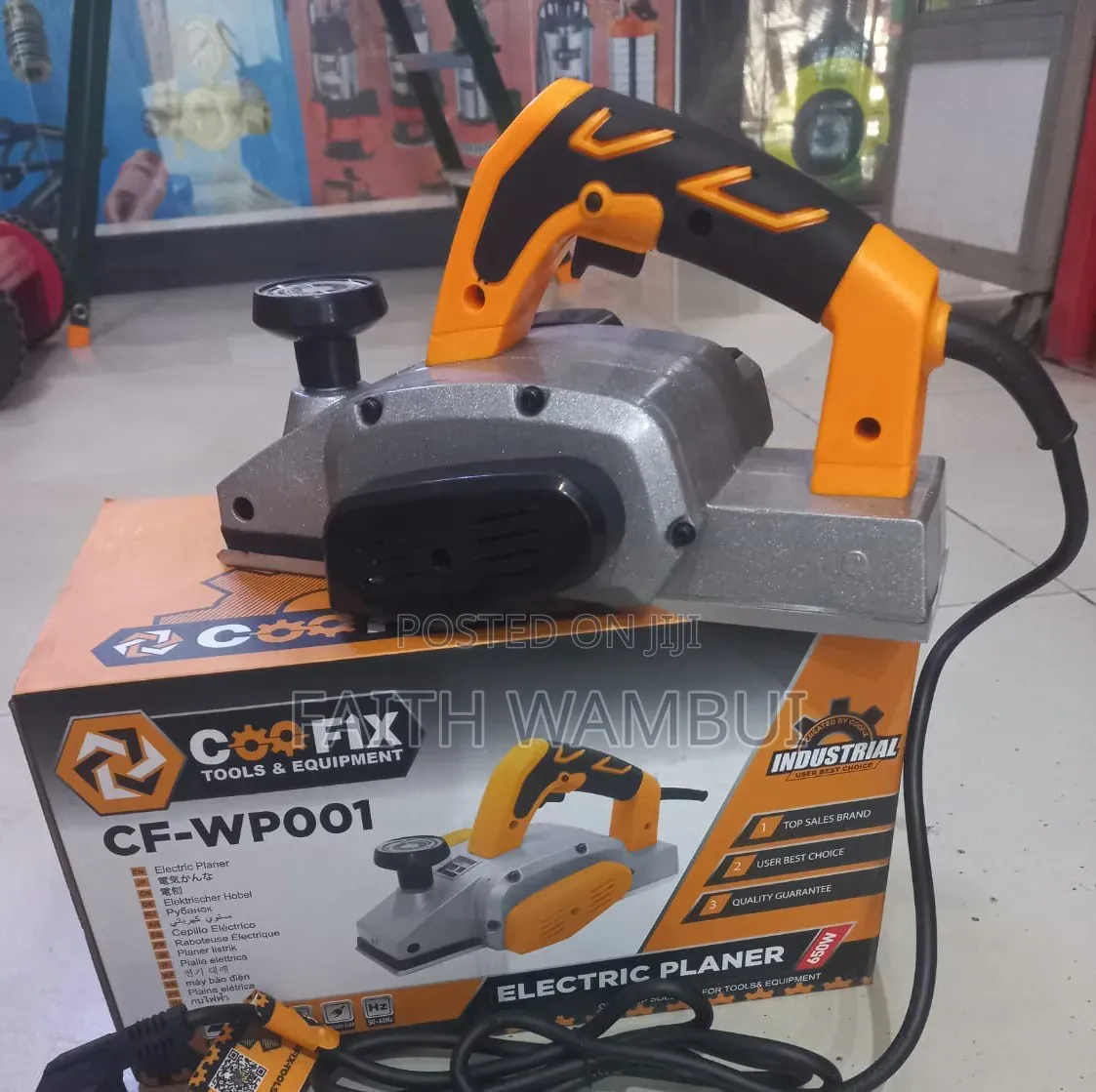  Electric Planer
Planing Depth: 82x2mm
Power: 650w