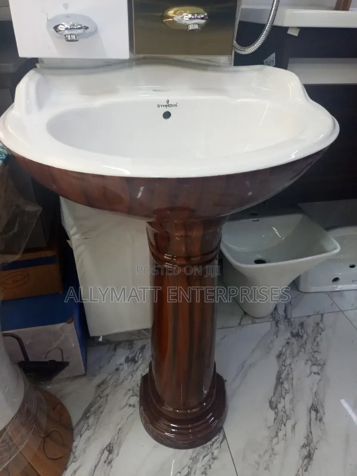 Mahogany Hand Wash Pedestal Basin