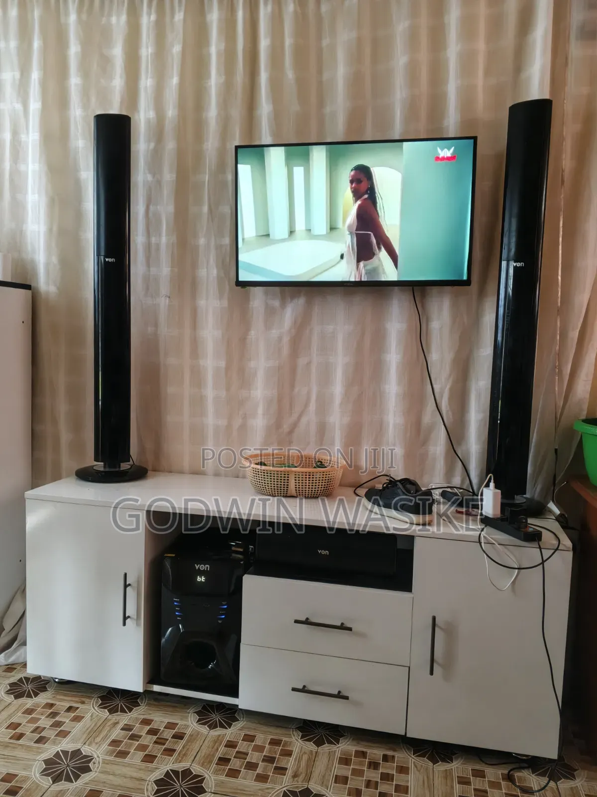 Tv Stand and Sub Woofer