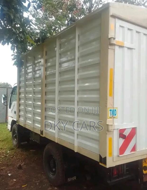 Isuzu NHR Lorry - thumbnail 5