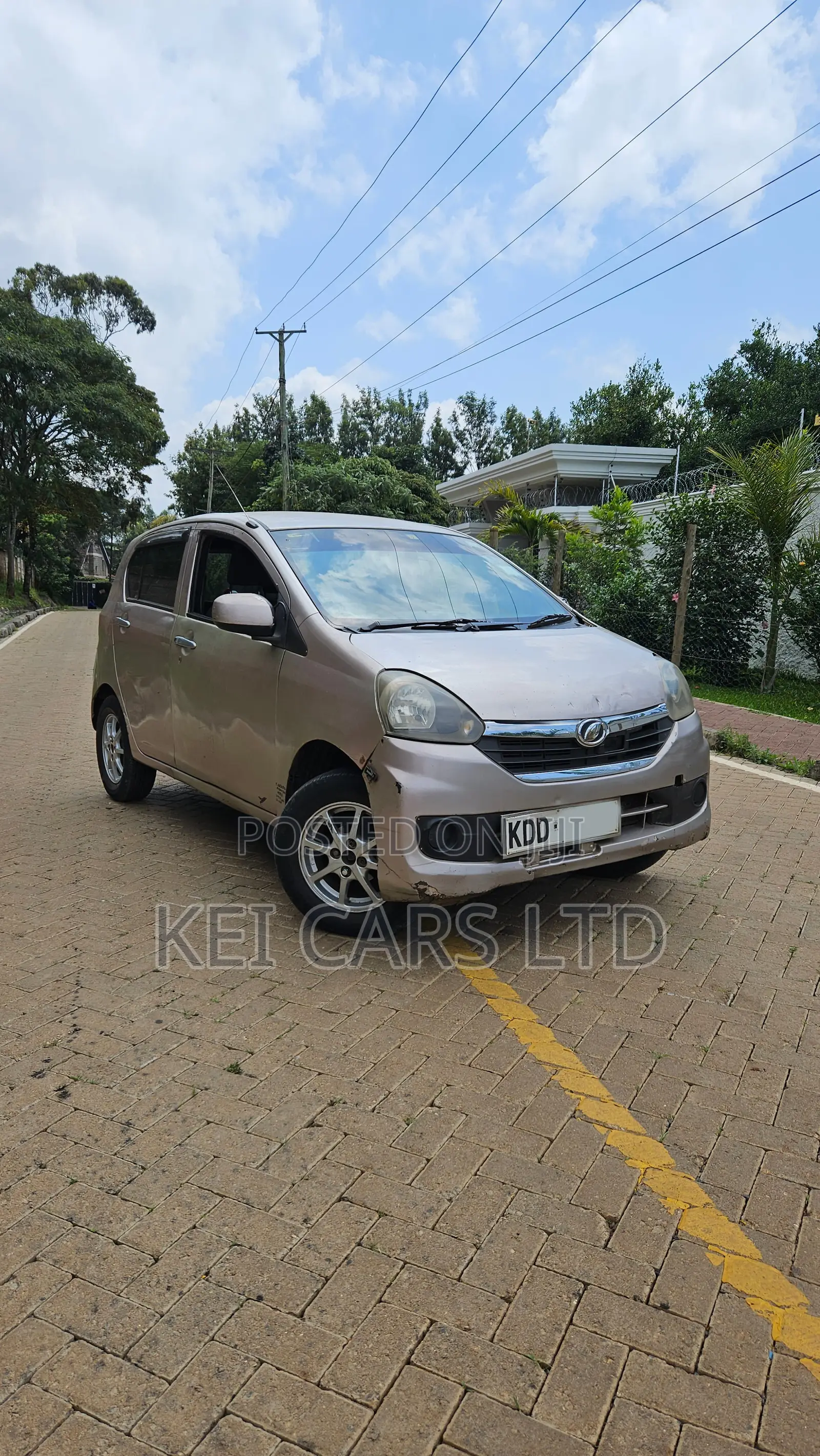 Daihatsu Mira 2014 Beige