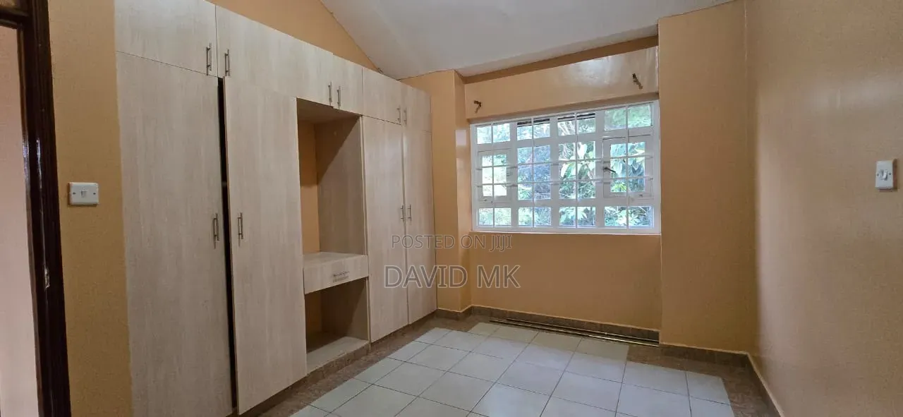 4bdrm Maisonette in Varsity Kamakis for rent