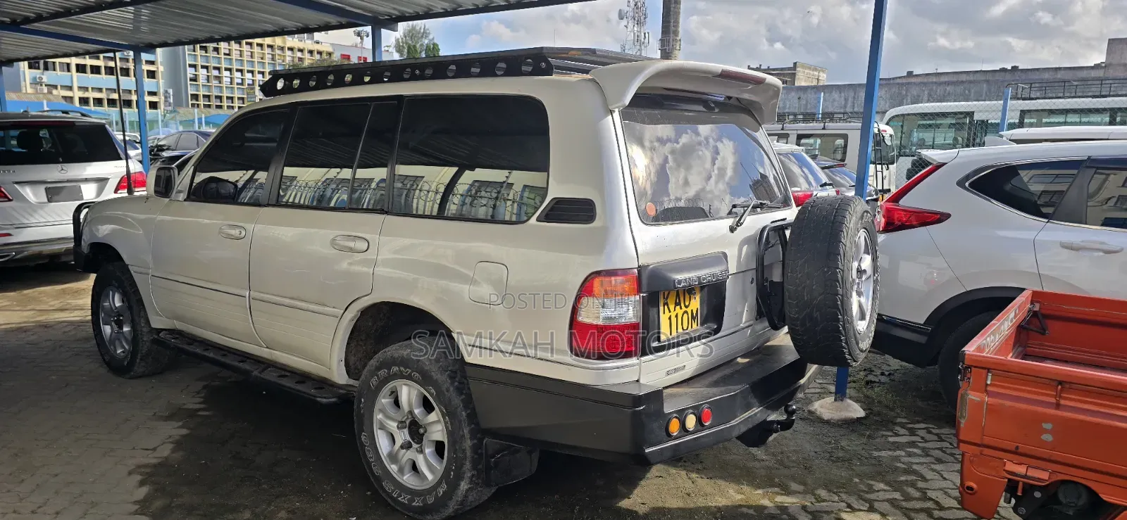 Toyota Land Cruiser 2003 White