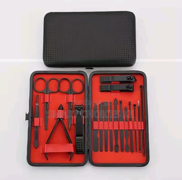 19pc Manicure Pedicure Kit
Suitable for All Ages