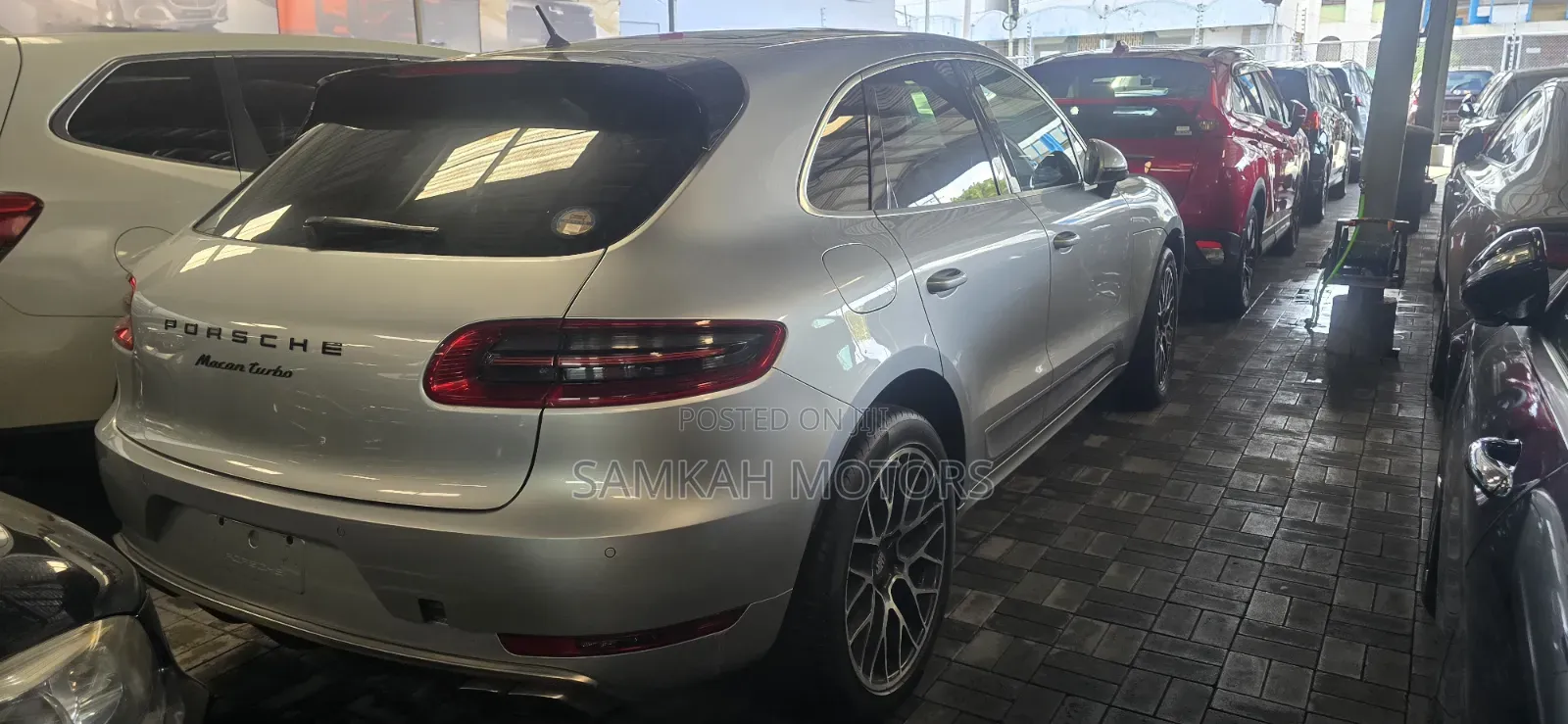 Porsche Macan 2019 Silver