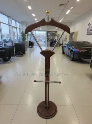 Executive Advanced Mahogany Coat Hanger