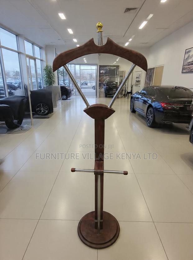 Executive Advanced Mahogany Coat Hanger