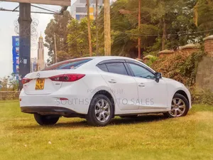 Mazda Axela 2015 White