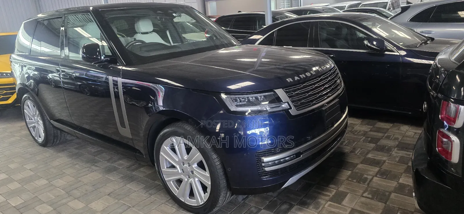 Land Rover Range Rover Evoque 2024 Blue