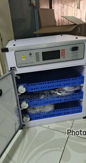 204 Eggs Incubator Machine