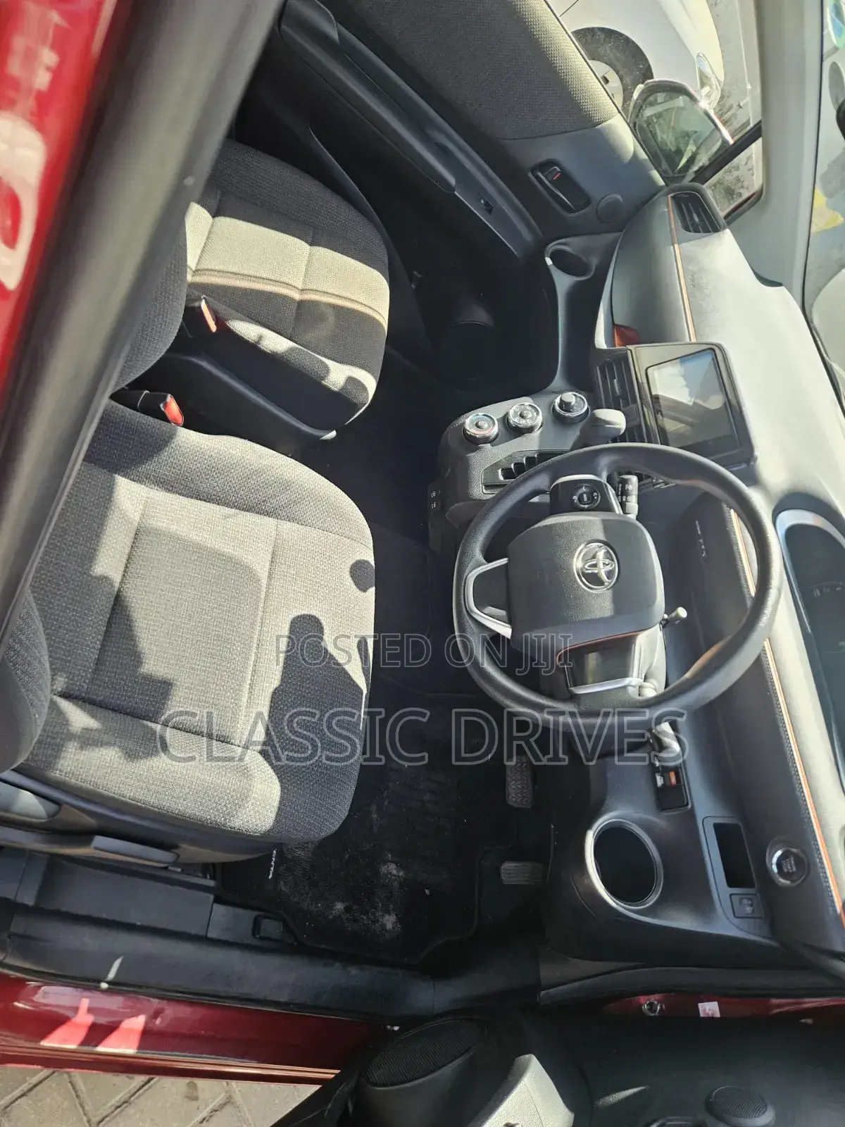 Toyota Sienta 2019 Black