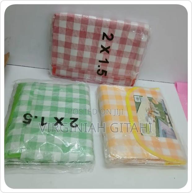 Waterproof Outdoor Picnic Mat - thumbnail 2