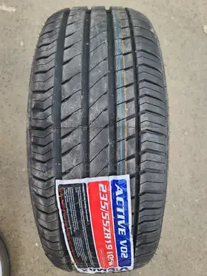 235/55 R19 Vinmax Tyres 105w Active V02
