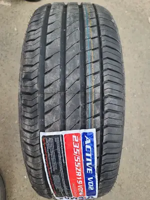 235/55 R19 Vinmax Tyres 105w Active V02