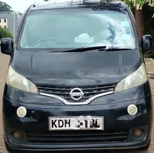 Nissan NV200 2015