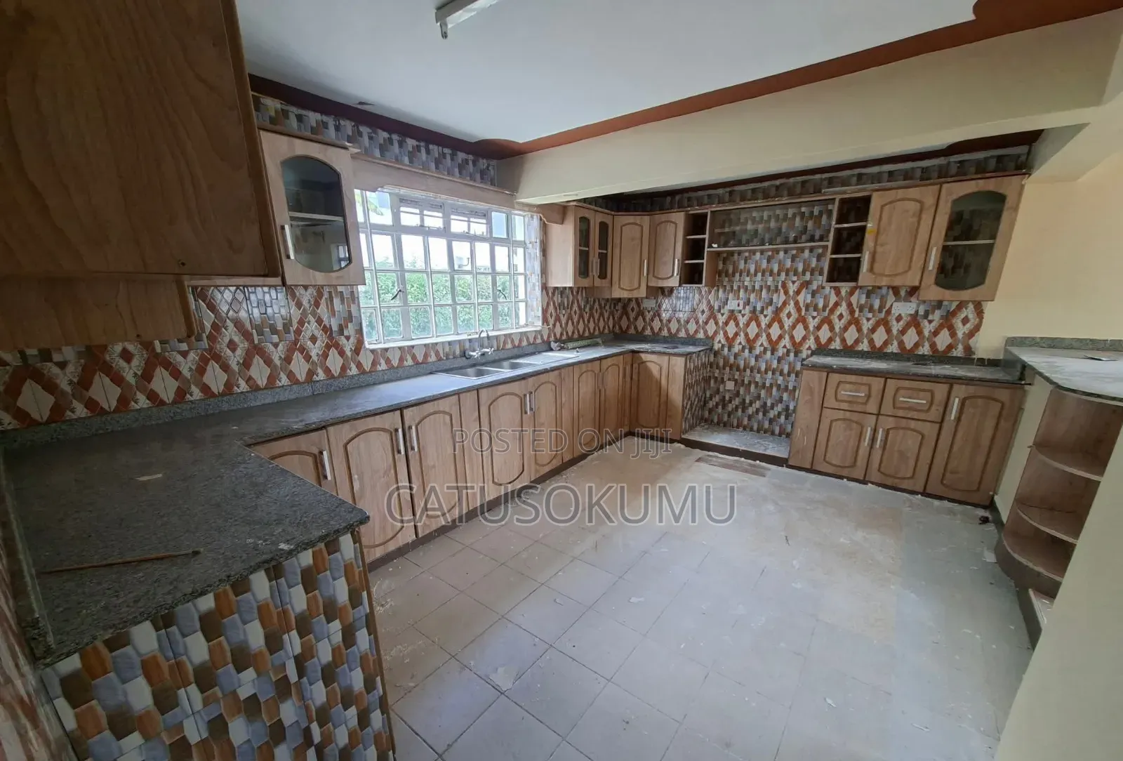 4bdrm Maisonette in Syokimau, Gateway Mall Area for rent