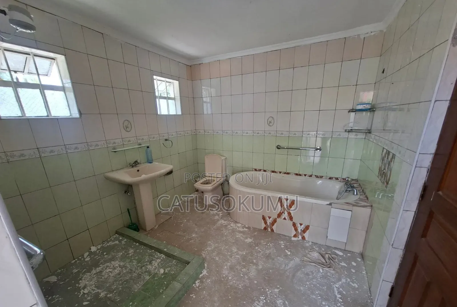 4bdrm Maisonette in Syokimau, Gateway Mall Area for rent