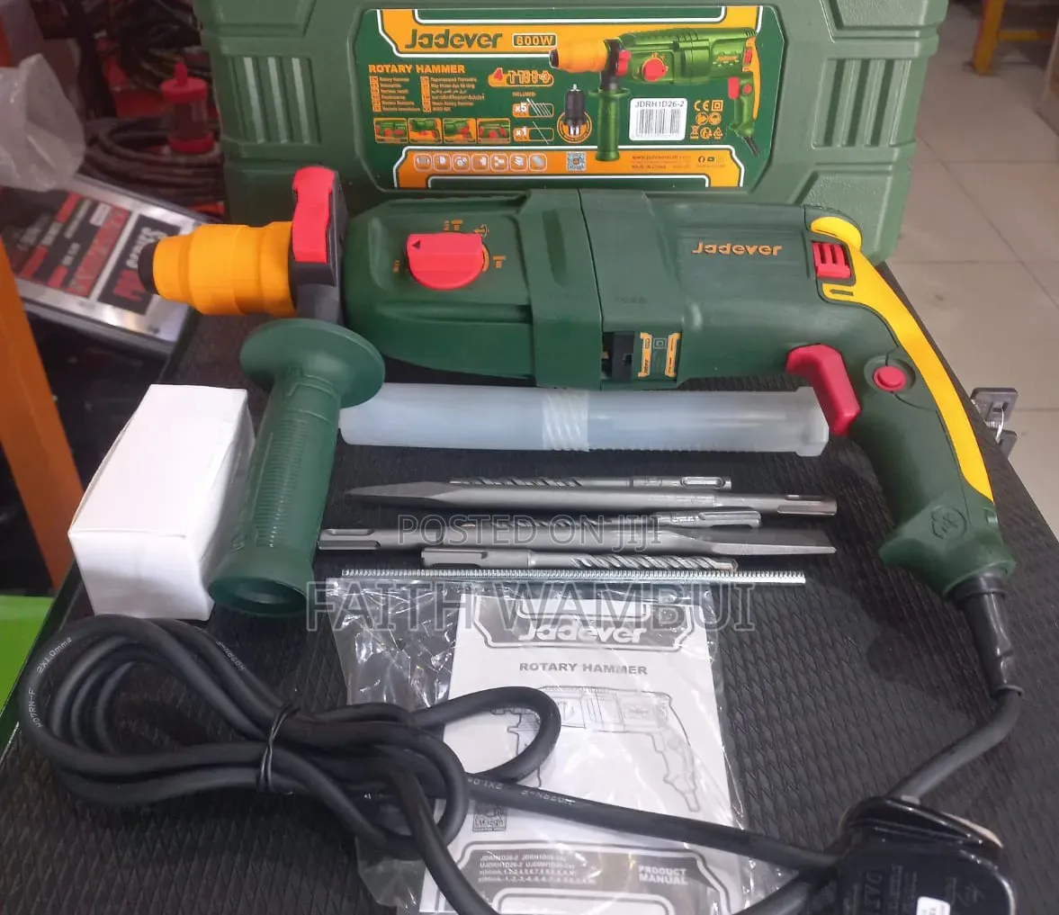  Jadever Rotary Hammer
Power: 800w
With: 1pc Keyless Quick Change