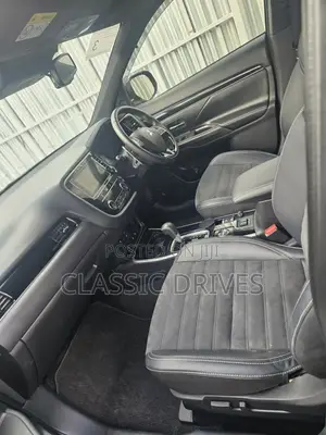 Mitsubishi Outlander 2020 Black