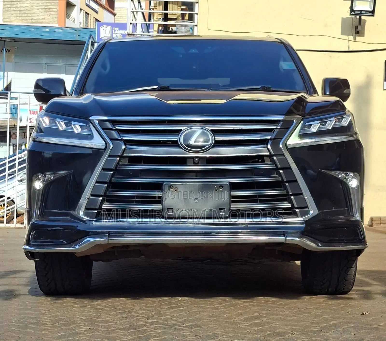 Lexus LX 570 (5 seats) AWD 2015 Black