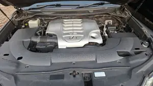 Lexus LX 570 (5 seats) AWD 2015 Black