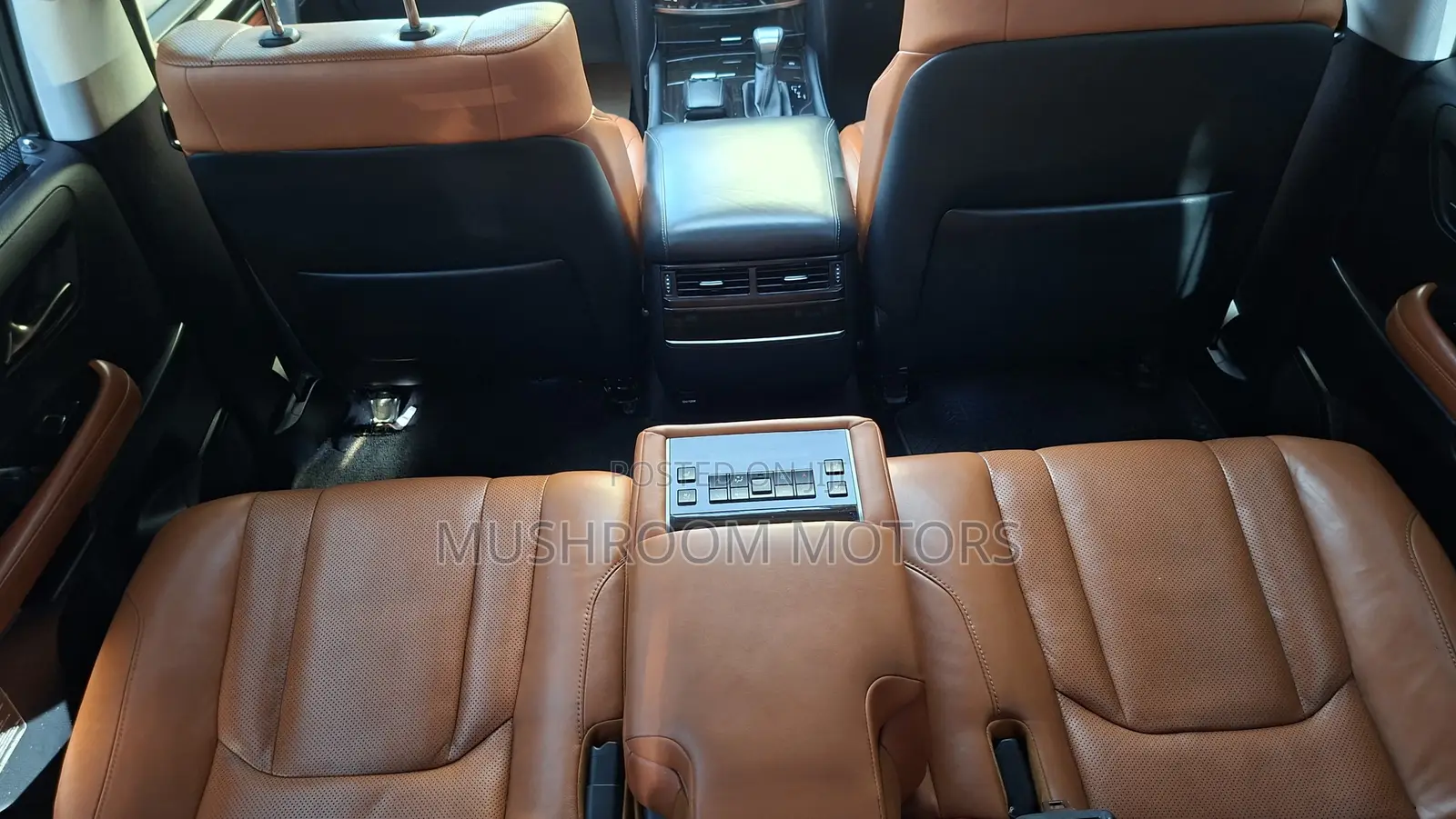 Lexus LX 570 (5 seats) AWD 2015 Black