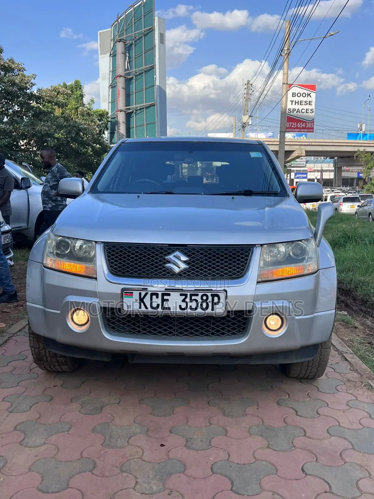 Suzuki Escudo 2010 Silver