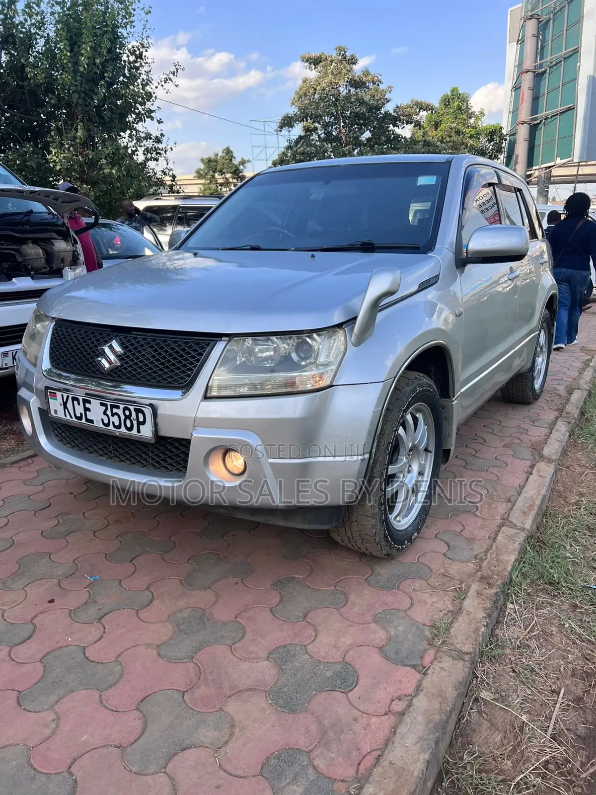 Suzuki Escudo 2010 Silver
