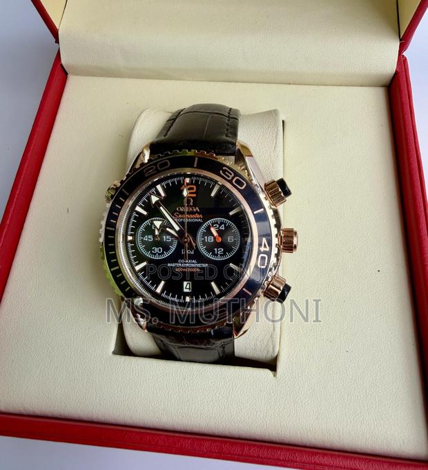 Omega Seamaster Chronograph Watch With Rotating Bezel, Leather Strap - thumbnail 2