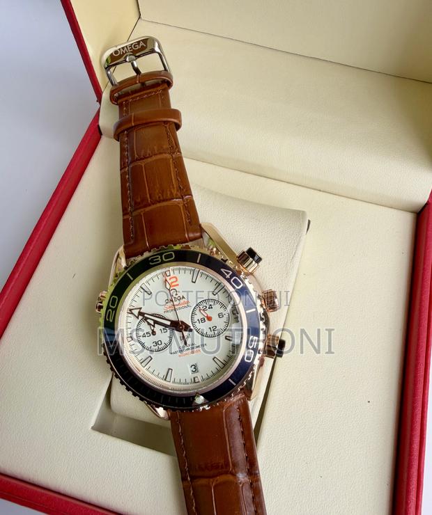 Omega Seamaster Chronograph Watch With Rotating Bezel, Leather Strap - thumbnail 4