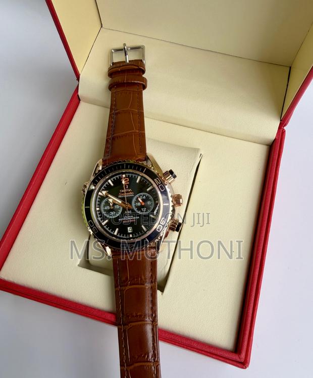 Omega Seamaster Chronograph Watch With Rotating Bezel, Leather Strap - thumbnail 6