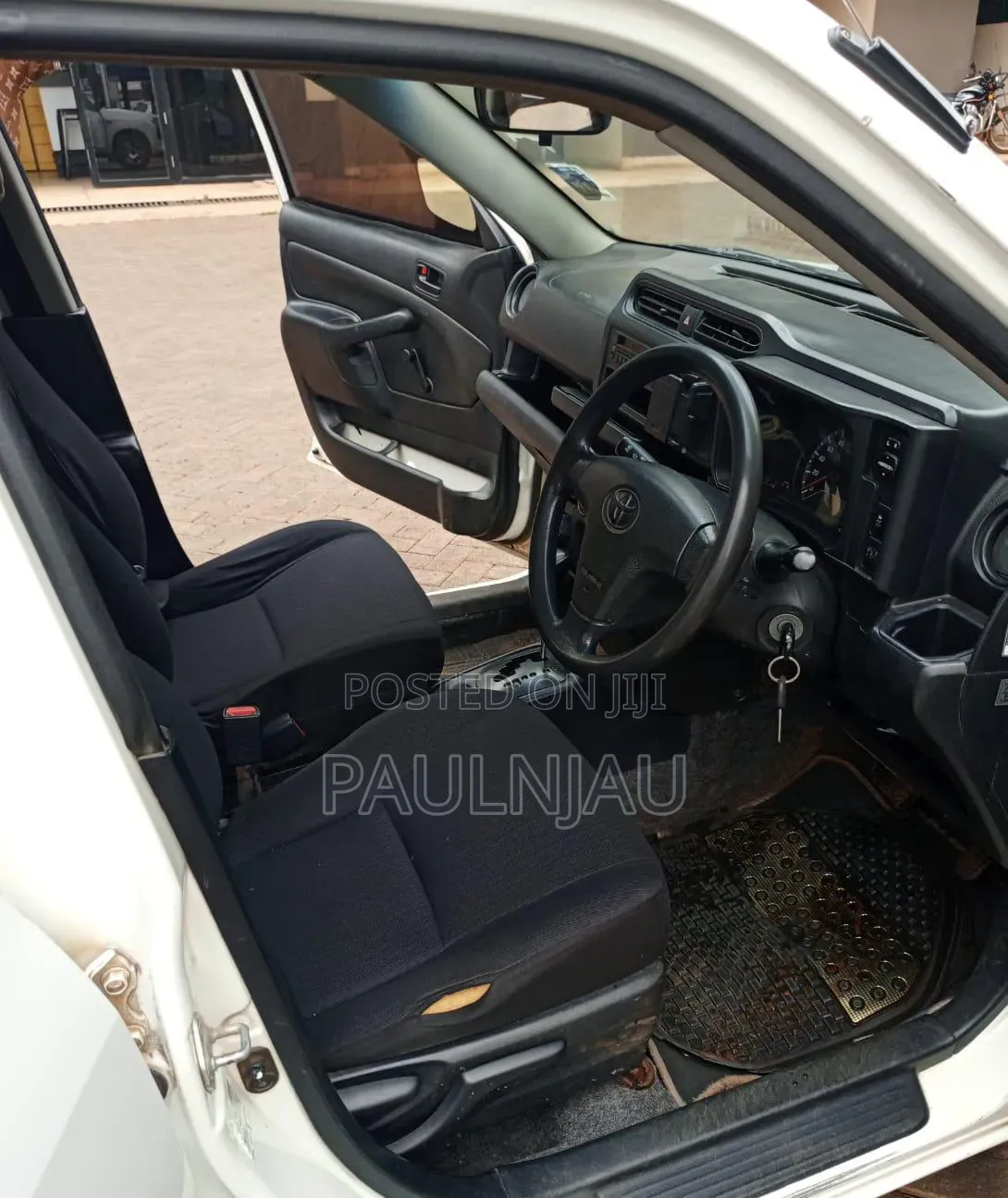 Toyota Succeed SV Premium 2014 White