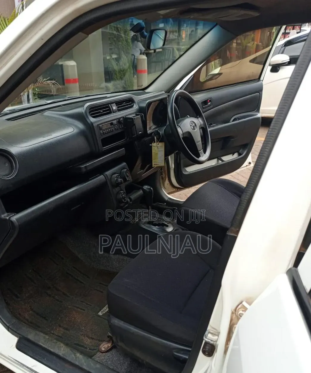 Toyota Succeed SV Premium 2014 White