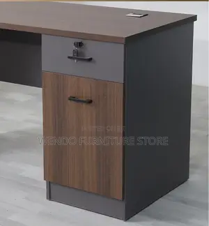 Office Desk : Modern 1.4-Meter Imported Executive Office Desk