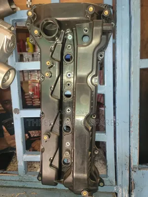 Toyota 1,2 Gd and 7 L Engine Top Covers