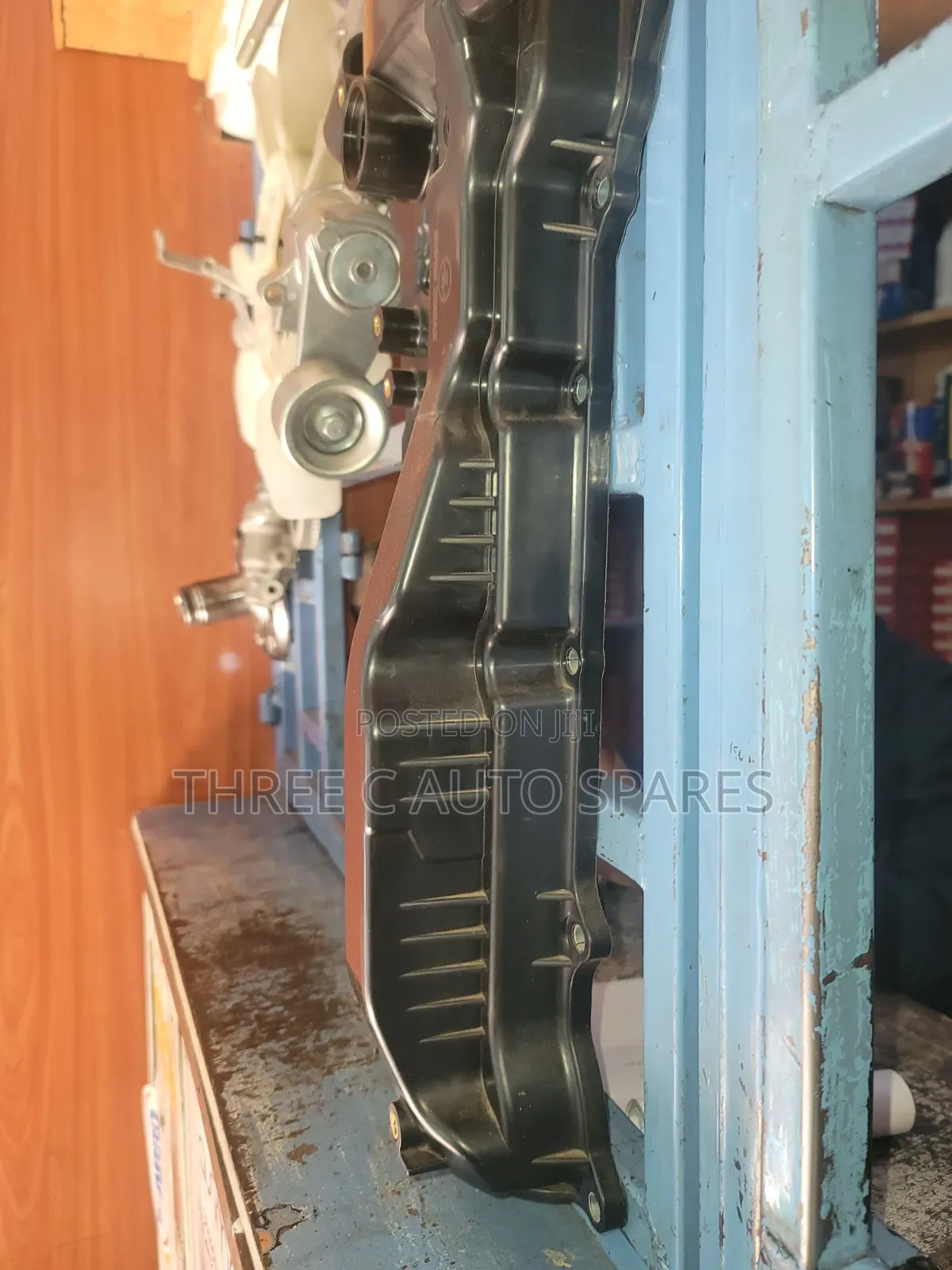 Toyota 1,2 Gd and 7 L Engine Top Covers